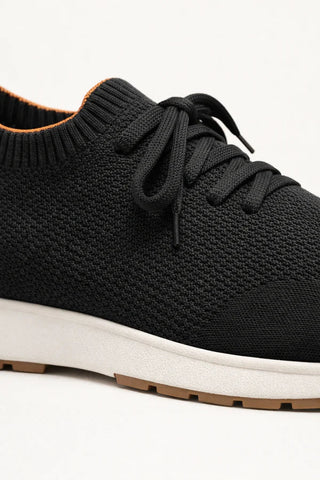 Lekkie czarne sneakersy z dzianiny Active