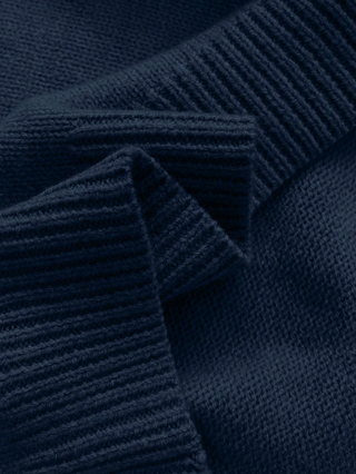 Céline | Elegancki dzianinowy sweter z ozdobnym koronkowym kołnierzykiem