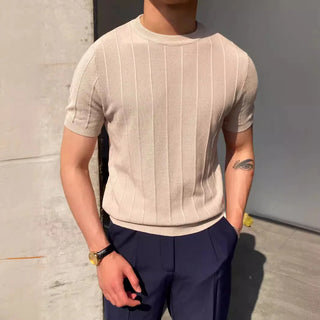 Wyrafinowany letni T-shirt