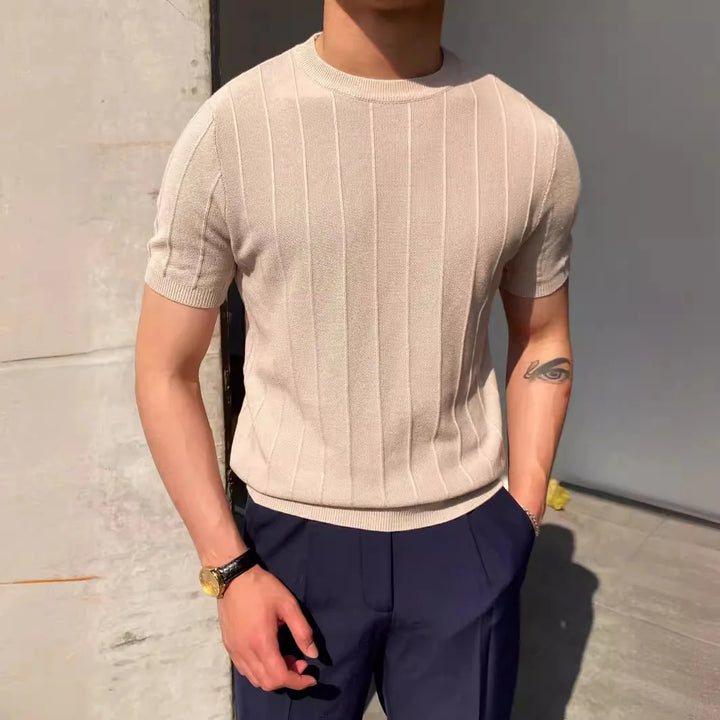 Wyrafinowany letni T-shirt