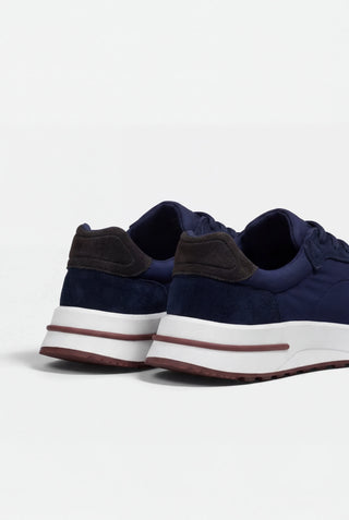 Sneakersy w kolorze granatowym